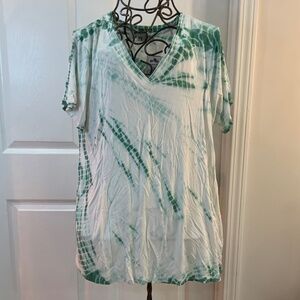 BUC-EE’S TIE DYE GREEN TOP PLUS SIZE 3X NWT